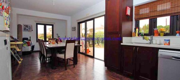 4 bedrooms House in Xylofagou, Cyprus No. 23817 8