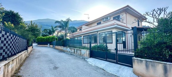 4-Zimmer Haus in Carini, Italy, Nr. 45092 4