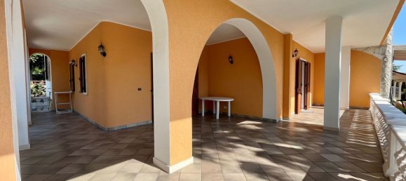 Villa de 7 dormitorios en Fasano, Italy No. 337115 20