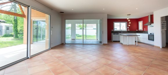 3 chambres Maison à Saint-Didier-de-Formans, France No. 287414 6