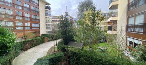 Apartamento de 3 dormitorios en Yvelines, France No. 186156 3