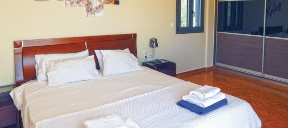 6 bedrooms Villa in Heraklion, Greece No. 201 13