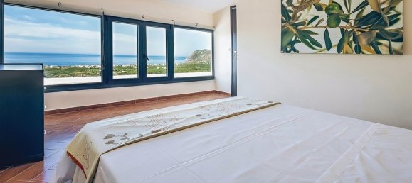 6 bedrooms Villa in Heraklion, Greece No. 201 10