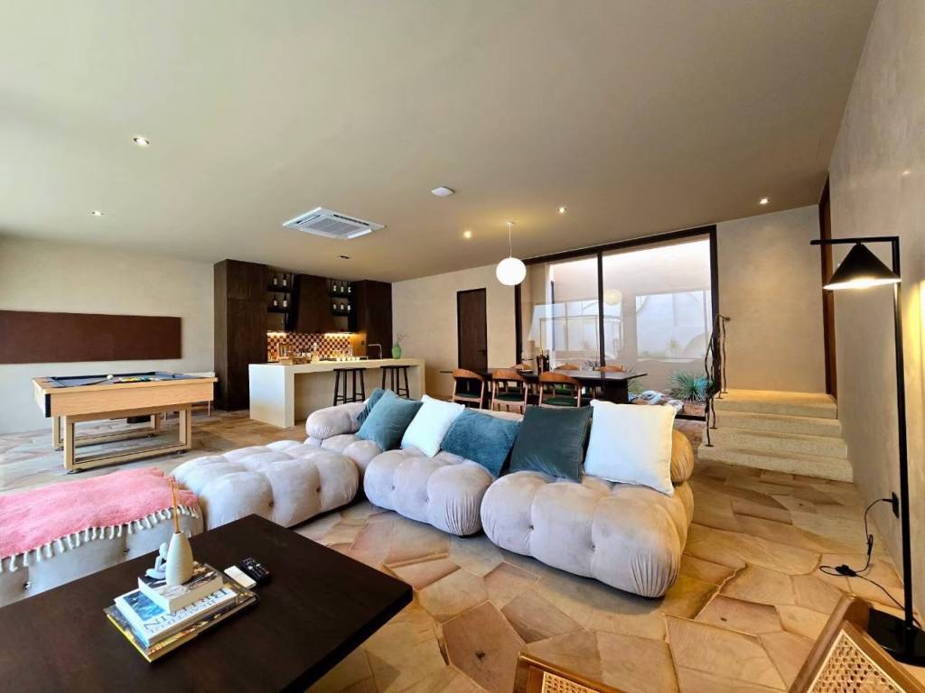 5 Schlafzimmer Villa in Pattaya, Thailand, Nr. 61696