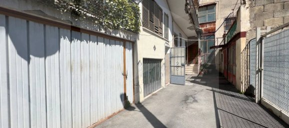 10 rooms Building in Pomigliano d'Arco, Italy No. 22465 14