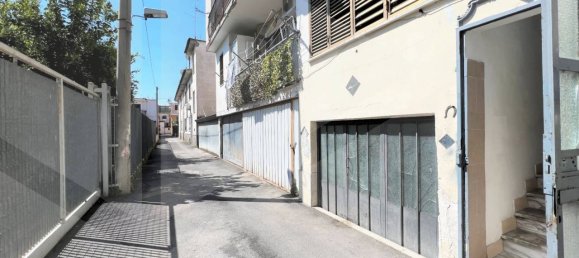 10 rooms Building in Pomigliano d'Arco, Italy No. 22465 13