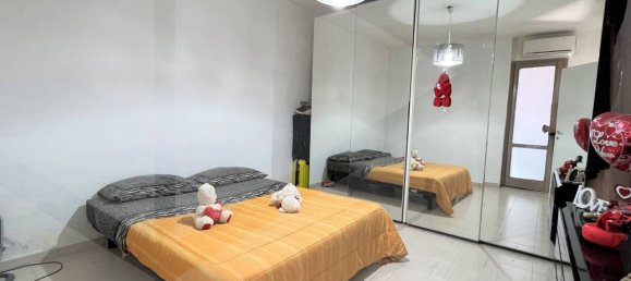 10 rooms Building in Pomigliano d'Arco, Italy No. 22465 9