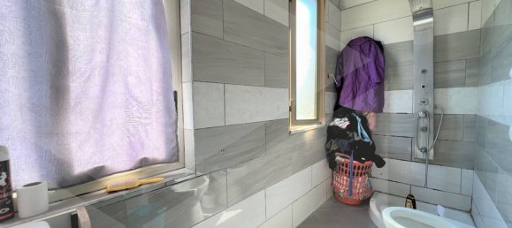 10 rooms Building in Pomigliano d'Arco, Italy No. 22465 8