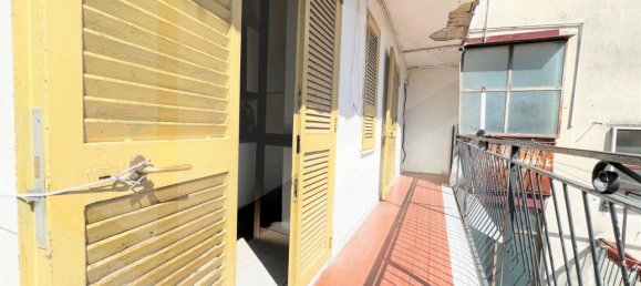 10 rooms Building in Pomigliano d'Arco, Italy No. 22465 3