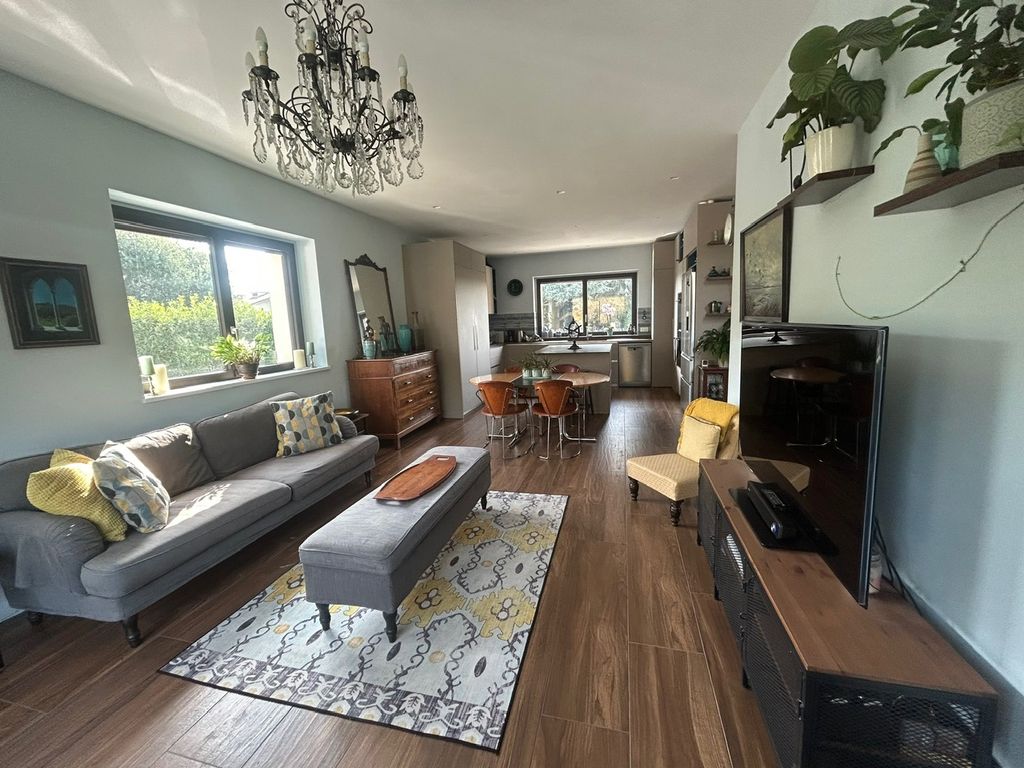 3 chambres Villa à Monvalle, Italy No. 332117