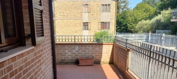 5 rooms Apartment in Fermo, Italy No. 251881 8