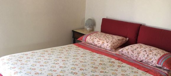 2-salle Appartement à Scheggia e Pascelupo, Italy No. 255850 12