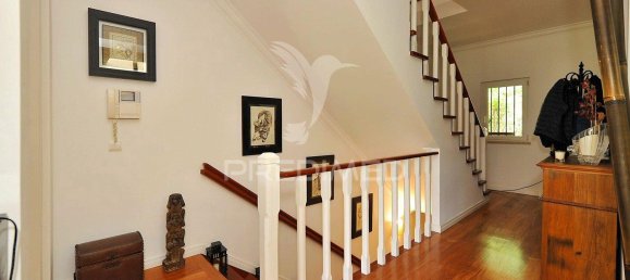 2 bedrooms House in Cascais, Portugal No. 170739 3