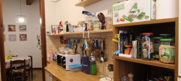 8-salle Bâtiment à San Giovanni Valdarno, Italy No. 234931 8