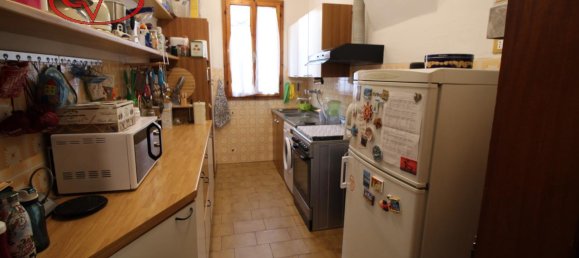 8-salle Bâtiment à San Giovanni Valdarno, Italy No. 234931 6