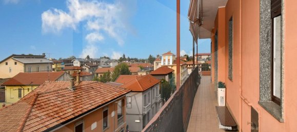 3 rooms Apartment in Parabiago, Italy No. 21663 5