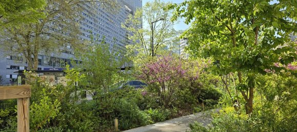 1 bedroom Apartment in Courbevoie, France No. 351975 7