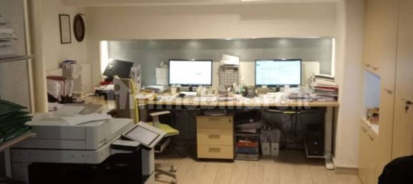 1غرفة عقار تجاري في Naples, Italy رقم 86048 11