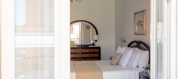 4 bedrooms Apartment in Rome, Italy No. 328588 23