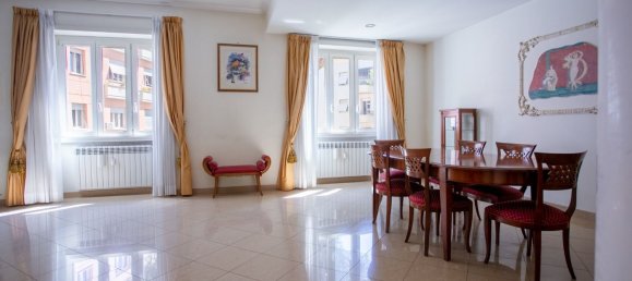 4 bedrooms Apartment in Rome, Italy No. 328588 8
