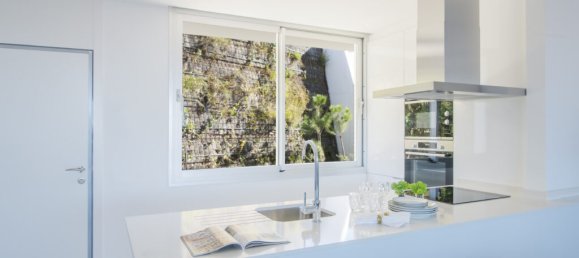 3 bedrooms Townhouse in Estepona, Spain No. 4484 4