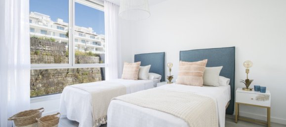 3 bedrooms Townhouse in Estepona, Spain No. 4484 9