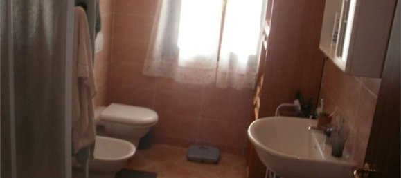 5 rooms Apartment in Castelfranco di Sotto, Italy No. 126497 5