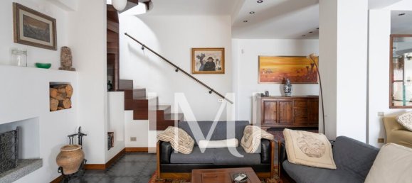 4 bedrooms Apartment in Milan, Italy No. 314390 2
