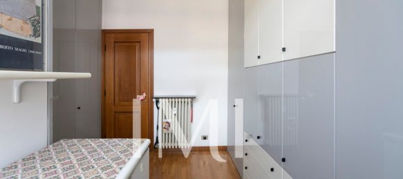 4 bedrooms Apartment in Milan, Italy No. 314390 23