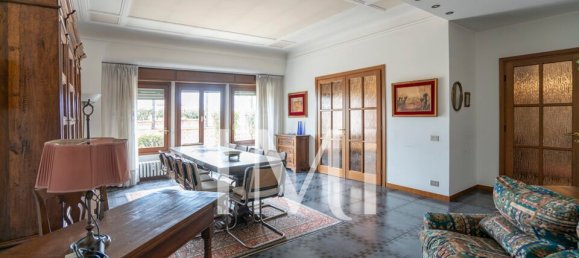 4 bedrooms Apartment in Milan, Italy No. 314390 6