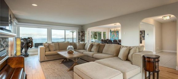 5 bedrooms House in British Columbia, Canada No. 1100 5