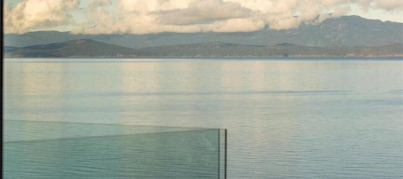 5 bedrooms House in British Columbia, Canada No. 1100 9