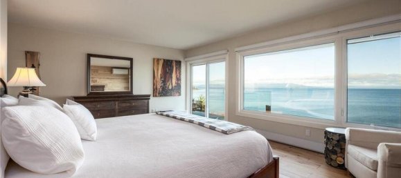 5 bedrooms House in British Columbia, Canada No. 1100 8