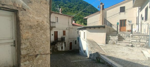 3 rooms Duplex in Villetta Barrea, Italy No. 55123 37