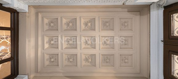 3 bedrooms Apartment in Eixample, Spain No. 79394 25