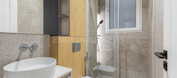 3 bedrooms Apartment in Eixample, Spain No. 79394 6