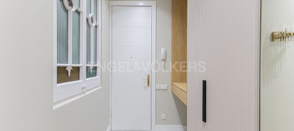 3 bedrooms Apartment in Eixample, Spain No. 79394 3