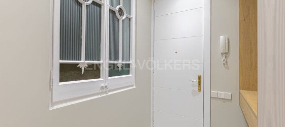 3 bedrooms Apartment in Eixample, Spain No. 79394 4