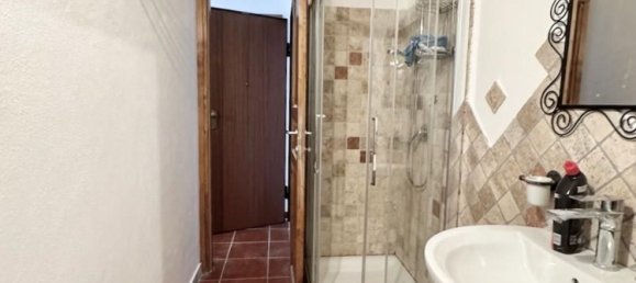 3 rooms Apartment in Pisa, Italy No. 221751 12