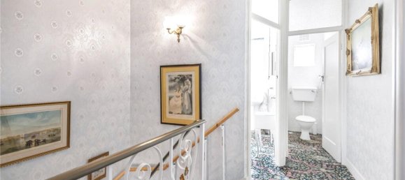 3 bedrooms House in London, United Kingdom No. 6642 23