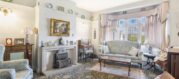 3 bedrooms House in London, United Kingdom No. 6642 6