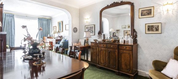 3 bedrooms House in London, United Kingdom No. 6642 13