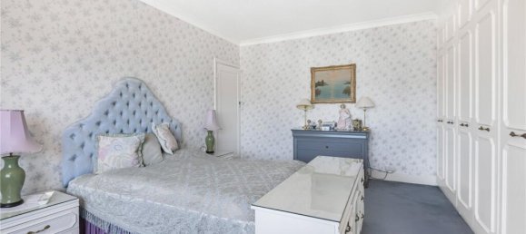 3 bedrooms House in London, United Kingdom No. 6642 24