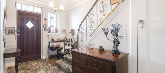 3 bedrooms House in London, United Kingdom No. 6642 4