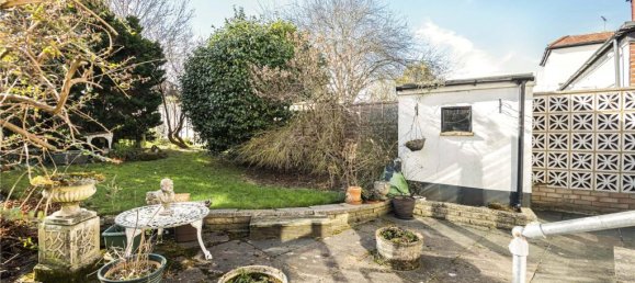 3 bedrooms House in London, United Kingdom No. 6642 35