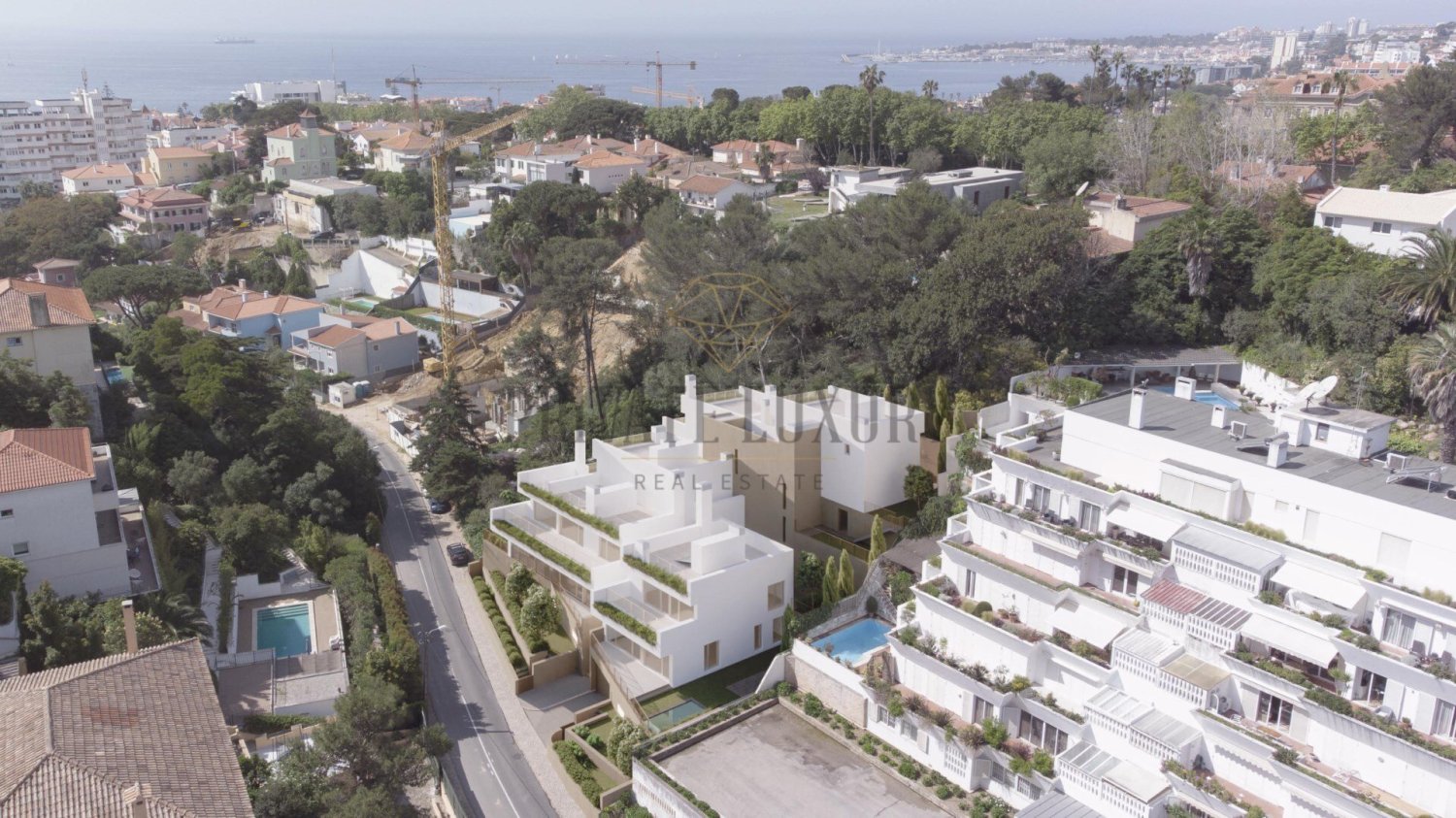  Land in Cascais, Portugal No. 109726