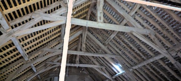 5 bedrooms House in Luynes, France No. 76312 11