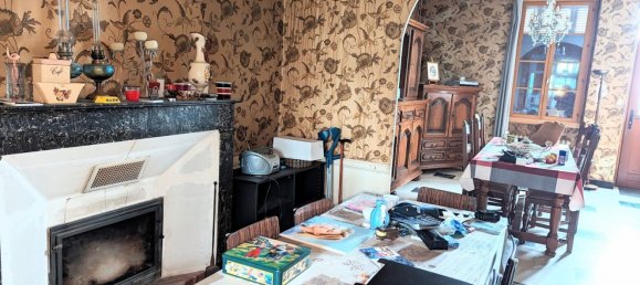 5 bedrooms House in Luynes, France No. 76312 31