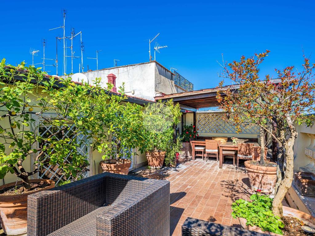 3 غرف نوم بانتهاوس في Rome, Italy رقم 60865