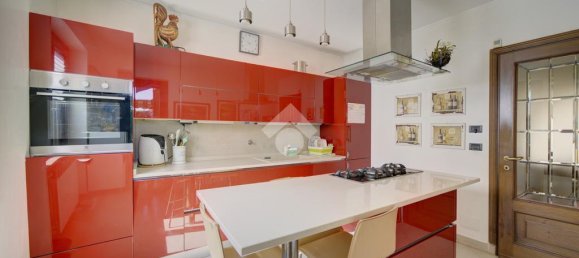 Villa T5 em Orbassano, Italy N.º 315694 9